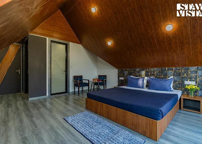 Stayvista At Orion Villa With Jacuzzi, Mountain View Shimla